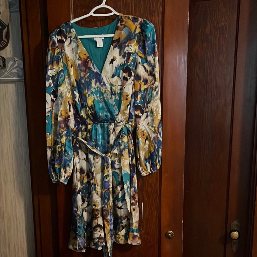 Nicole Miller Blue and Gold Long Sleeve Sundress